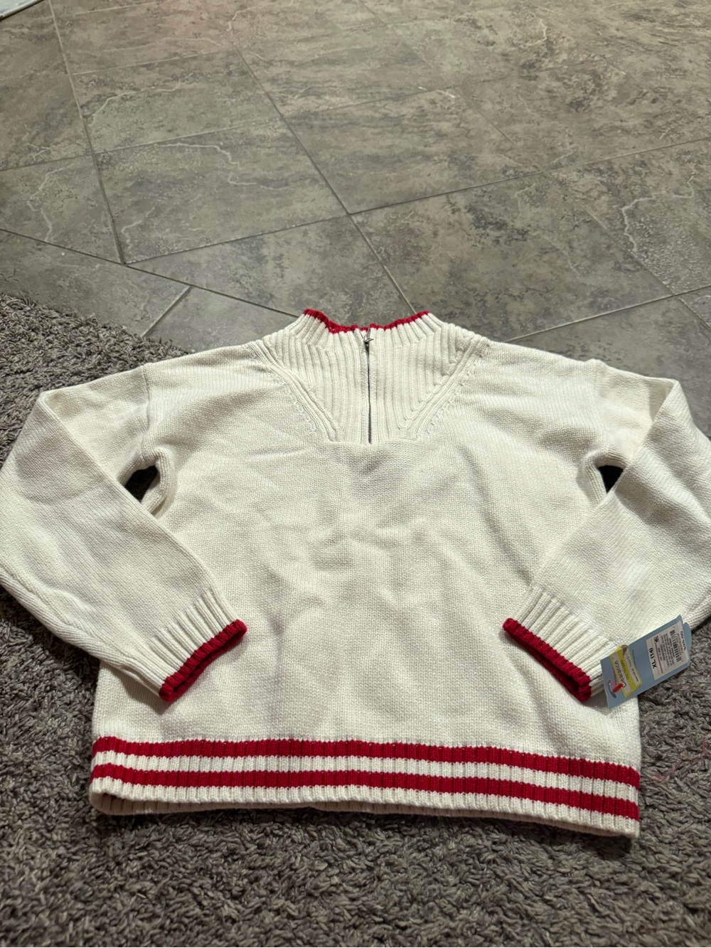 🍦Boys White Knit pullover Sweater with Red Trim and American flag on back